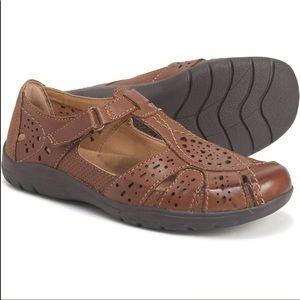 Earth Origins Rapid Tatum Mary Janes Sz 8.5 NEW!
